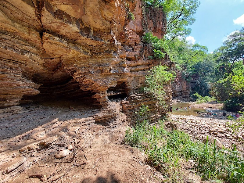Cueva de los leones · foto 2