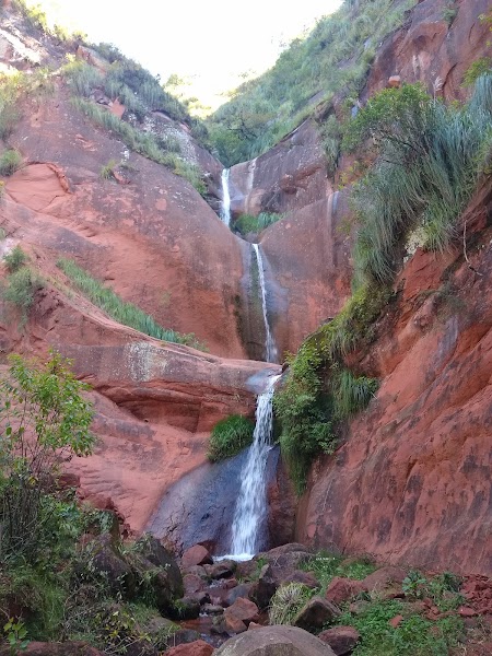 Cascada Colorada - imagen 1