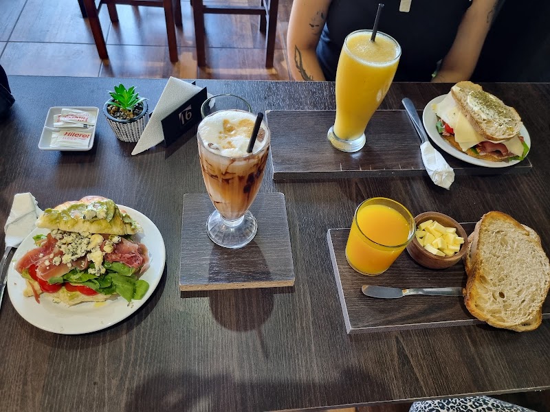 Latte Coffee bar - 3