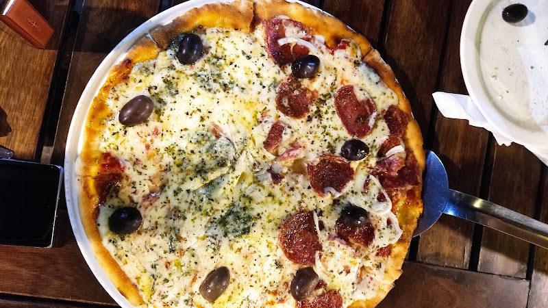 Reina Pizza - 2
