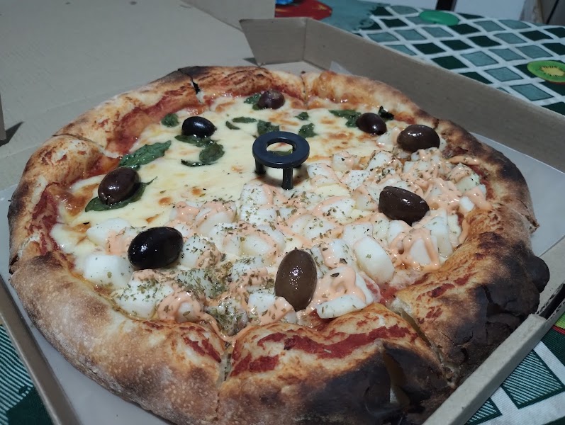 Que Chévere Pizzeria - 3