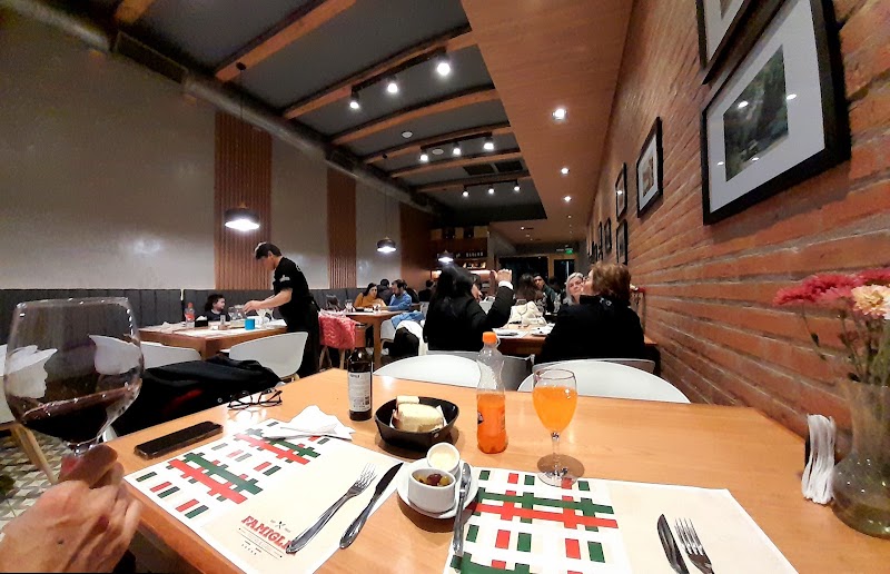 Famiglia Pasta & Grill - imagen 1