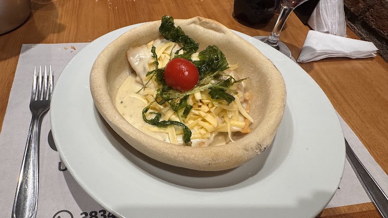 Famiglia Pasta & Grill - 3