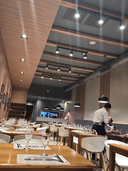Famiglia Pasta & Grill - 5