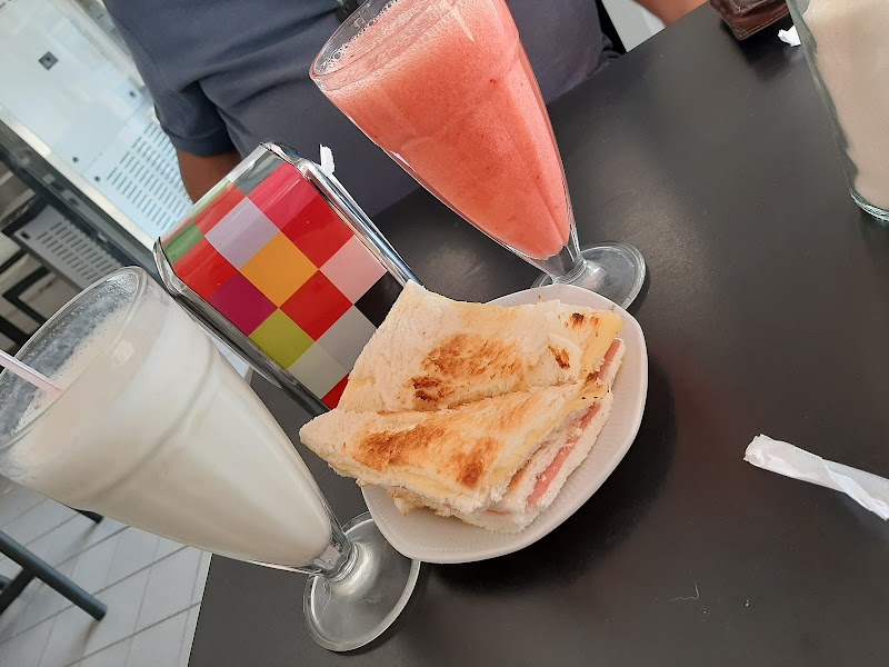 Notre Dame Cafe - 4