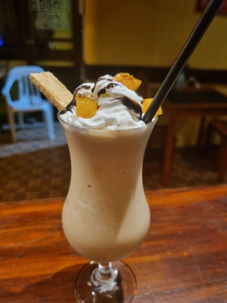 Una y Una Resto-Bar - 4