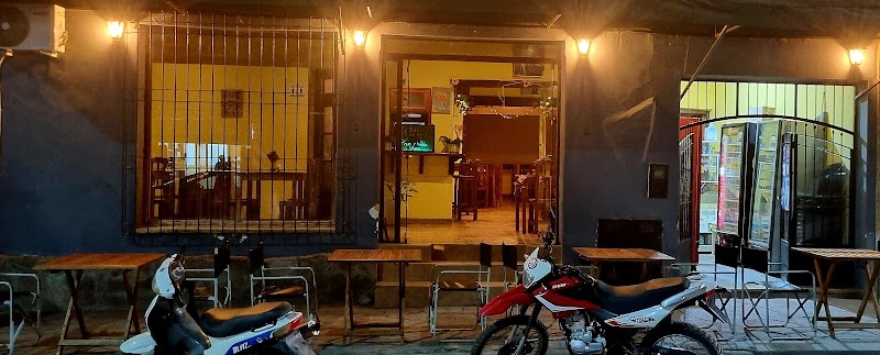 Una y Una Resto-Bar - 5