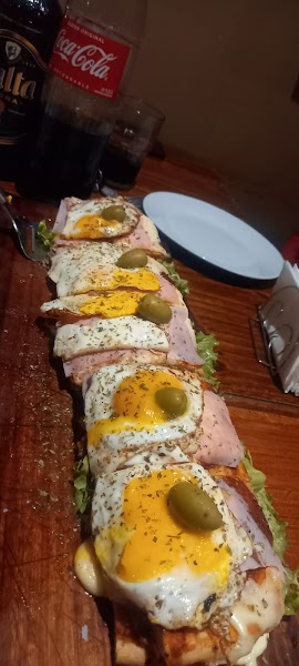 Club De La Pizza - 3
