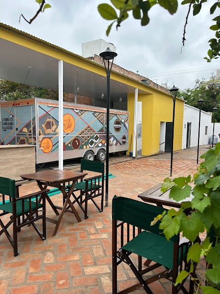 El Patio de La Estirpe y Shawayra - imagen 1