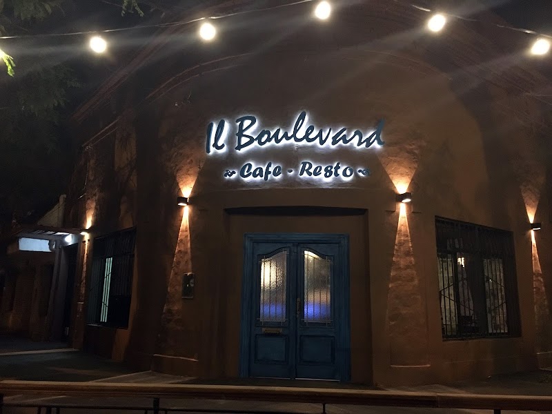 Il Boulevard Café & Restó - imagen 1