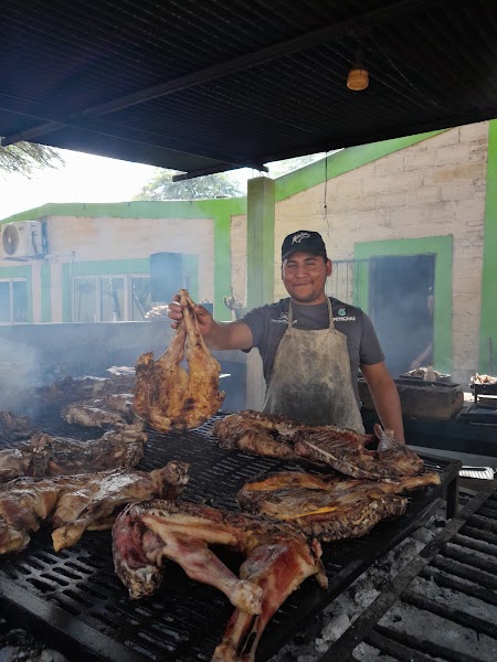 La parrilla de Victor y Familia - 3
