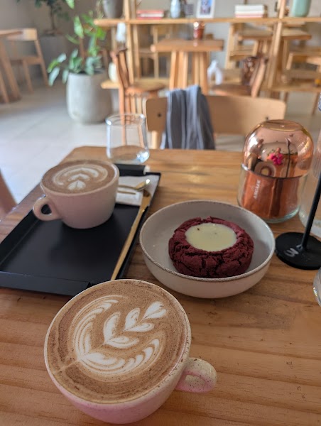 Feli, cafe & deli - 4