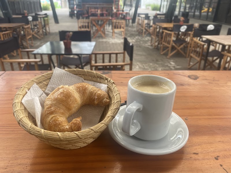 Tayta Bar Café - 4